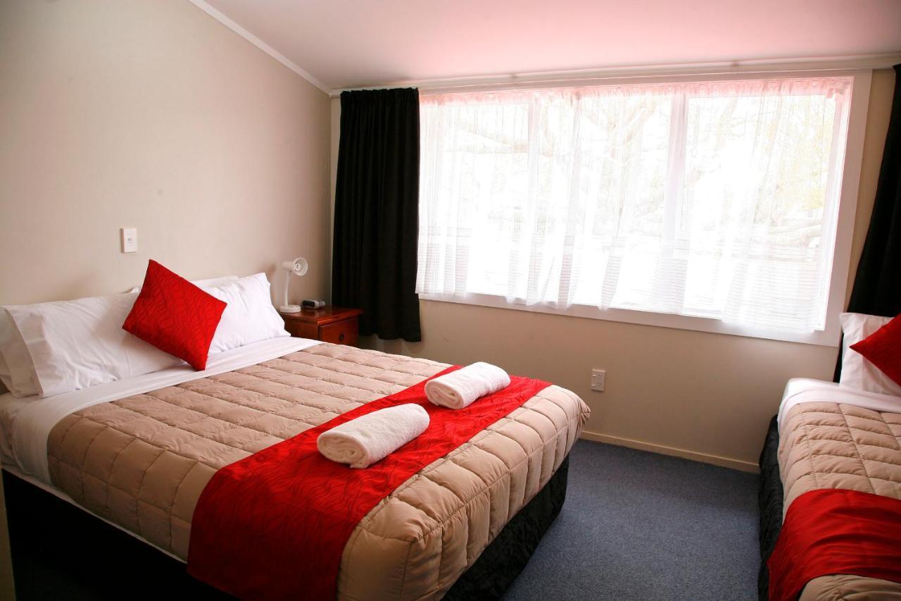 Touchwood Motor Motel